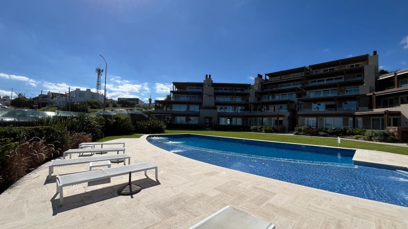 Alquier departamento de tres dormitorios con vista al mar